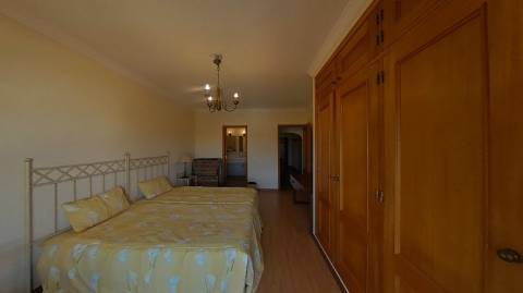 Fantástica Moradia com Piscina para venda