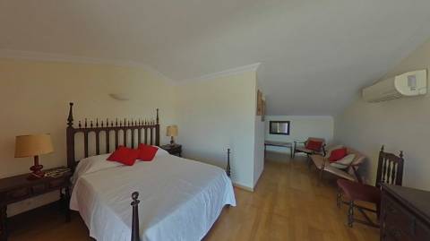 Fantástica Moradia com Piscina para venda