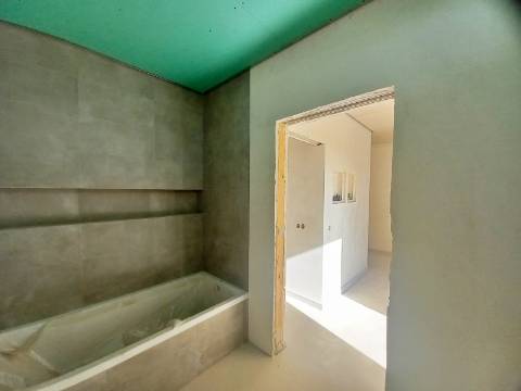 Excelente apartamento T2 com piscina, em fase de construção no centro de Almancil.