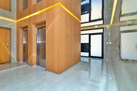 Excelente apartamento T2 com boas áreas, garagem e arrumo fechado em fase de construção no centro de Loulé.