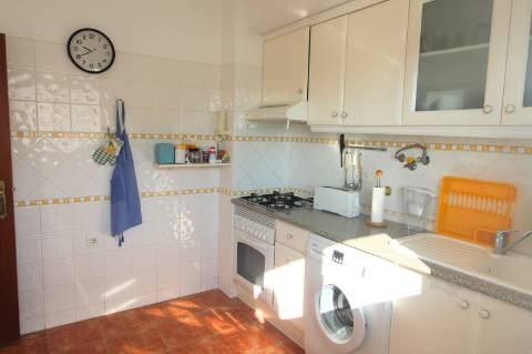 Apartamento T2, último andar, com um amplo terraço de 74.40 m2, Santa Luzia, Tavira