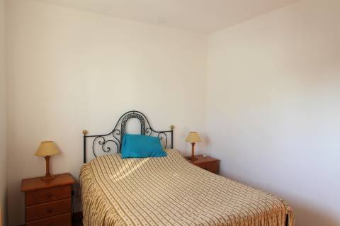 Apartamento T2, último andar, com um amplo terraço de 74.40 m2, Santa Luzia, Tavira