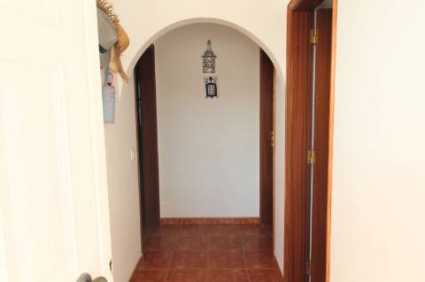 Apartamento T2, último andar, com um amplo terraço de 74.40 m2, Santa Luzia, Tavira