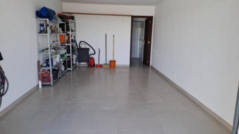 Apartamento T2, último andar, com um amplo terraço de 74.40 m2, Santa Luzia, Tavira