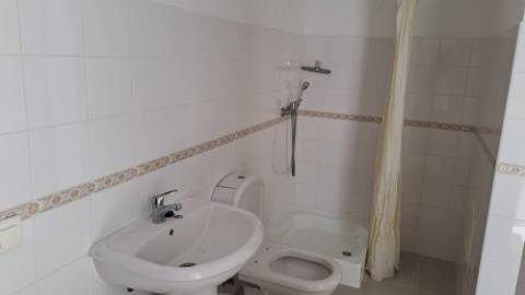 Apartamento T2, último andar, com um amplo terraço de 74.40 m2, Santa Luzia, Tavira