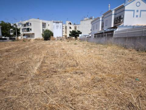 TERRENO URBANO COM 1720 M2 - PARA CONSTRUÇÃO - MORADIAS PREDIO - MANTA ROTA - VILA NOVA DE CACELA - VRSA
