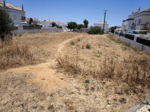 TERRENO URBANO COM 1720 M2 - PARA CONSTRUÇÃO - MORADIAS PREDIO - MANTA ROTA - VILA NOVA DE CACELA - VRSA