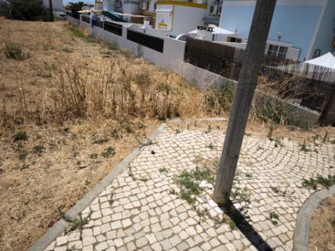 TERRENO URBANO COM 1720 M2 - PARA CONSTRUÇÃO - MORADIAS PREDIO - MANTA ROTA - VILA NOVA DE CACELA - VRSA