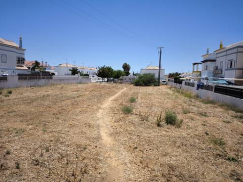 TERRENO URBANO COM 1720 M2 - PARA CONSTRUÇÃO - MORADIAS PREDIO - MANTA ROTA - VILA NOVA DE CACELA - VRSA