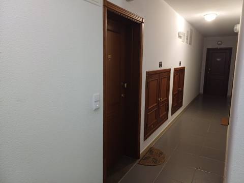 Apartamento T1 situado na primeira linha Rio Guadiana. Arrendamento de Outubro a Maio