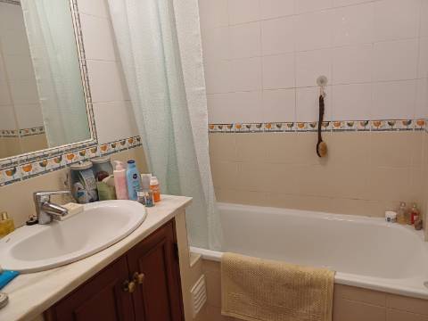 Apartamento T1 situado na primeira linha Rio Guadiana. Arrendamento de Outubro a Maio