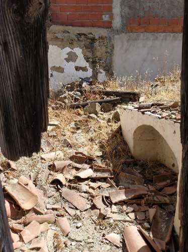 MORADIA - TURISMO - COM TERRENO DE 6 HECTARES NA ALDEIA DE SÃO MARTINHO - ALCOUTIM - ALGARVE