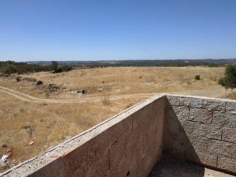 MORADIA - TURISMO - COM TERRENO DE 6 HECTARES NA ALDEIA DE SÃO MARTINHO - ALCOUTIM - ALGARVE
