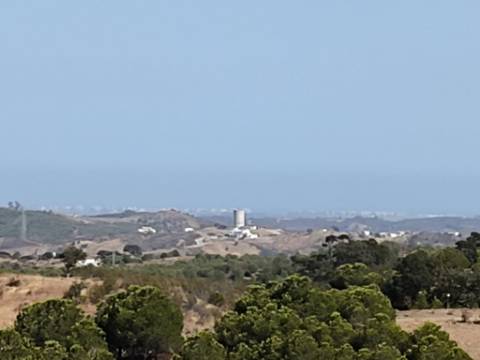 TERRENO COM 7.280 M2 - COM TERRAÇO - VISTA MAR - PRÓXIMO A CORTE DO GAGO - CASTRO MARIM - ALGARVE