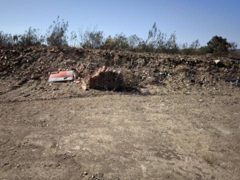 TERRENO COM 7.280 M2 - COM TERRAÇO - VISTA MAR - PRÓXIMO A CORTE DO GAGO - CASTRO MARIM - ALGARVE