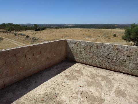 MORADIA - TURISMO - COM TERRENO DE 6 HECTARES NA ALDEIA DE SÃO MARTINHO - ALCOUTIM - ALGARVE