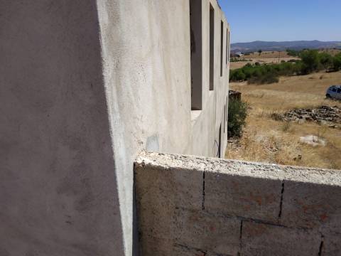 MORADIA - TURISMO - COM TERRENO DE 6 HECTARES NA ALDEIA DE SÃO MARTINHO - ALCOUTIM - ALGARVE