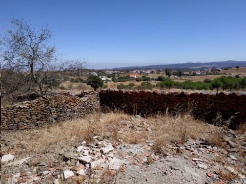 MORADIA - TURISMO - COM TERRENO DE 6 HECTARES NA ALDEIA DE SÃO MARTINHO - ALCOUTIM - ALGARVE