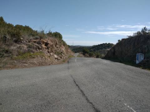 HERDADE COM 52 HECTARES - JUNTO A BARRAGEM DE ALCOUTIM - RIO CADAVAIS - ALCOUTIM - ALGARVE