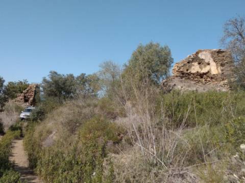 HERDADE COM 52 HECTARES - JUNTO A BARRAGEM DE ALCOUTIM - RIO CADAVAIS - ALCOUTIM - ALGARVE