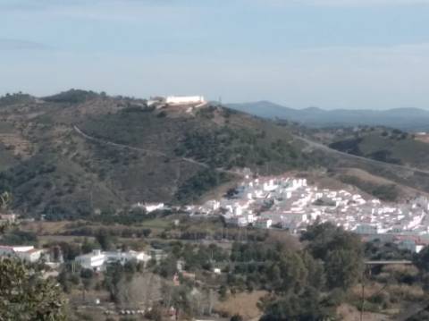 HERDADE COM 52 HECTARES - JUNTO A BARRAGEM DE ALCOUTIM - RIO CADAVAIS - ALCOUTIM - ALGARVE