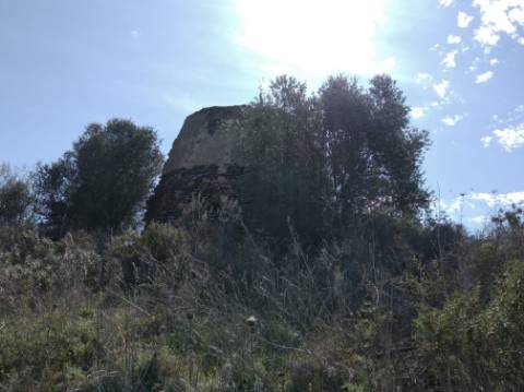 HERDADE COM 52 HECTARES - JUNTO A BARRAGEM DE ALCOUTIM - RIO CADAVAIS - ALCOUTIM - ALGARVE