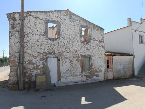 Casa antiga para recuperar na Galvana.