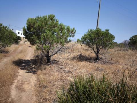 RUINA COM TERRENO - COM PIP APROVADO PARA MORADIA T3 COM PISCINA - VISTA MAR - VILA NOVA DE CACELA - VRSA - ALGARVE
