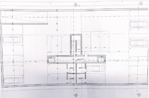 Lote para prédio com projeto aprovado - 20 apartamentos - Olhão