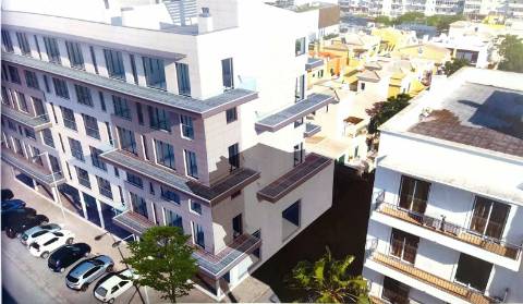 Lote para prédio com projeto aprovado - 20 apartamentos - Olhão