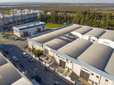 Fabrica e salão de Festas em Vila Real de António