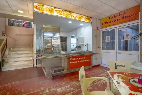 Fabrica e salão de Festas em Vila Real de António