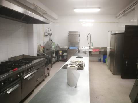 Fabrica e salão de Festas em Vila Real de António