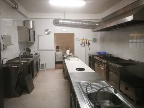 Fabrica e salão de Festas em Vila Real de António