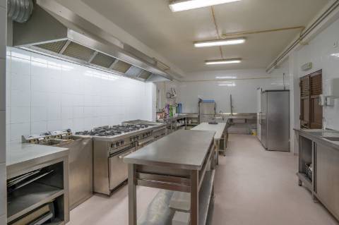 Fabrica e salão de Festas em Vila Real de António