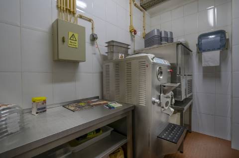 Fabrica e salão de Festas em Vila Real de António