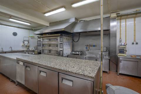 Fabrica e salão de Festas em Vila Real de António