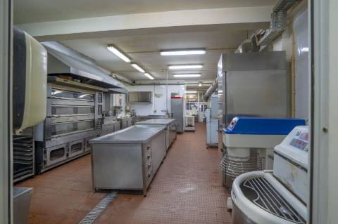 Fabrica e salão de Festas em Vila Real de António