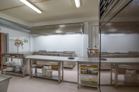 Fabrica e salão de Festas em Vila Real de António