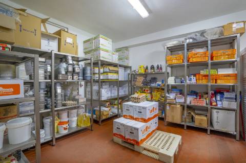 Fabrica e salão de Festas em Vila Real de António