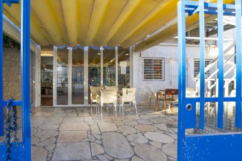 Fabrica e salão de Festas em Vila Real de António