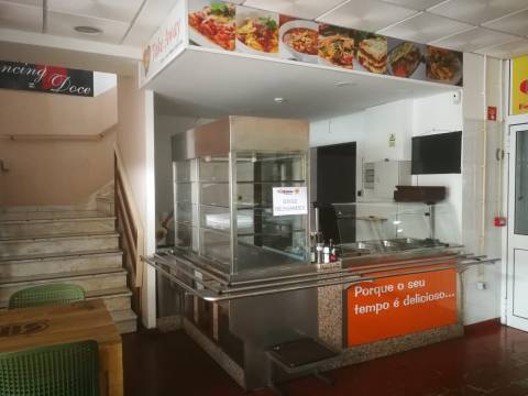 Fabrica e salão de Festas em Vila Real de António