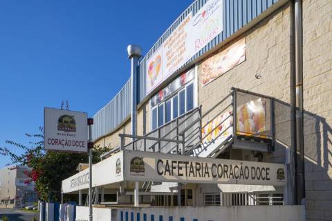 Fabrica e salão de Festas em Vila Real de António