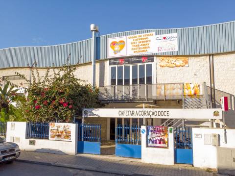 Fabrica e salão de Festas em Vila Real de António