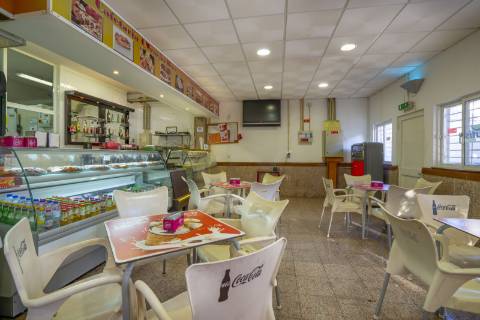 Fabrica e salão de Festas em Vila Real de António