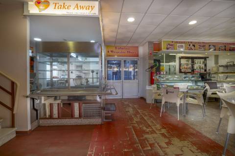 Fabrica e salão de Festas em Vila Real de António