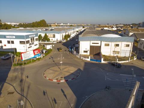 Fabrica e salão de Festas em Vila Real de António