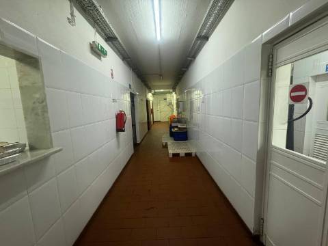 Fabrica e salão de Festas em Vila Real de António