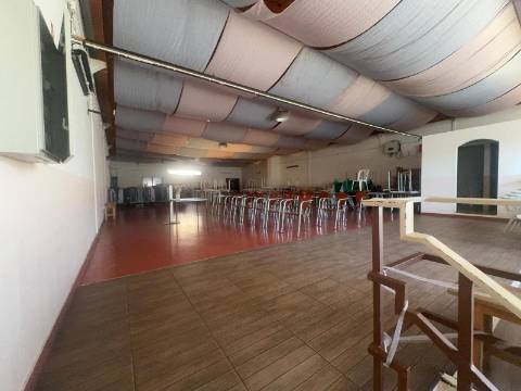 Fabrica e salão de Festas em Vila Real de António