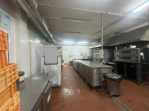 Fabrica e salão de Festas em Vila Real de António